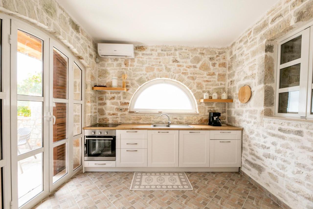 Vila Leon - Old Qeparo - 6 People 외부 사진